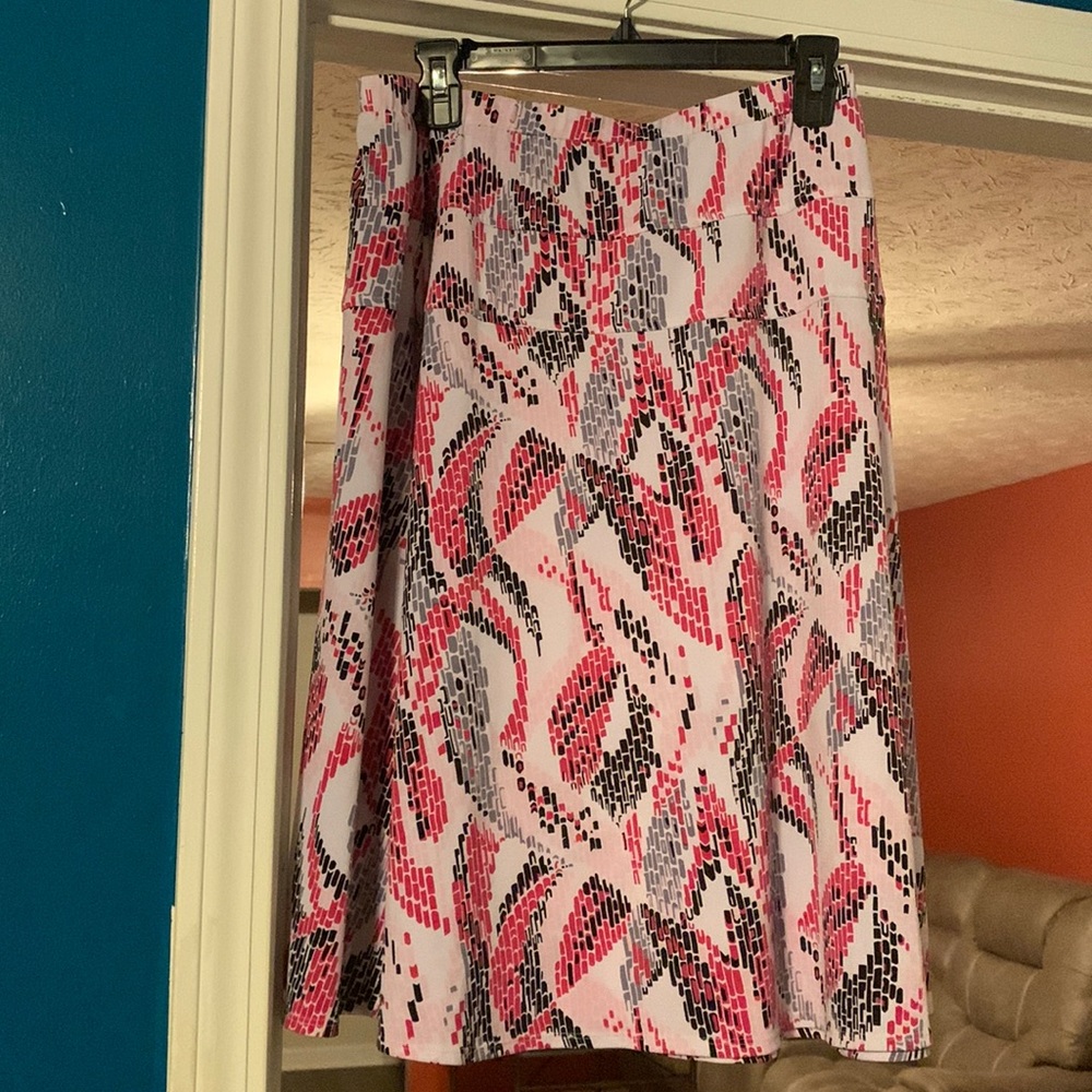 95% polyester 5% spandex